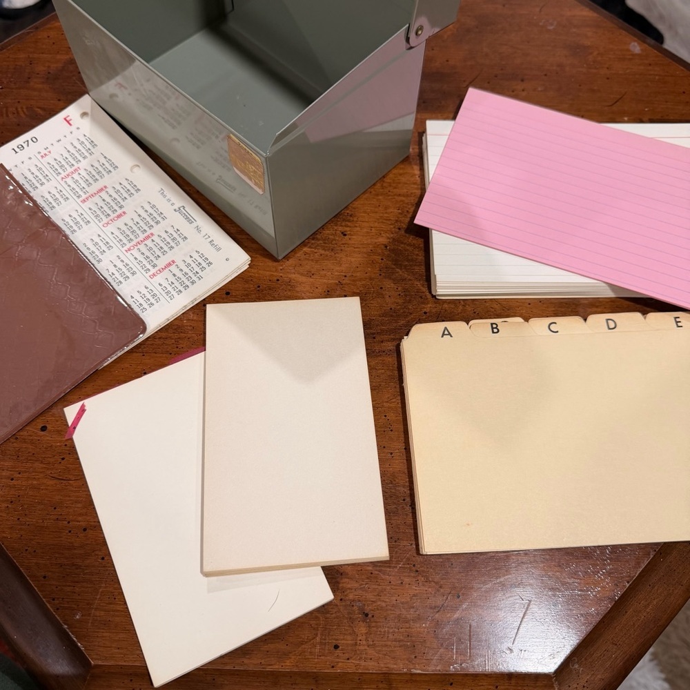 Vintage Metal Recipe File Box with Alphabetical Index Cards & Dividers - Picture 3 of 3